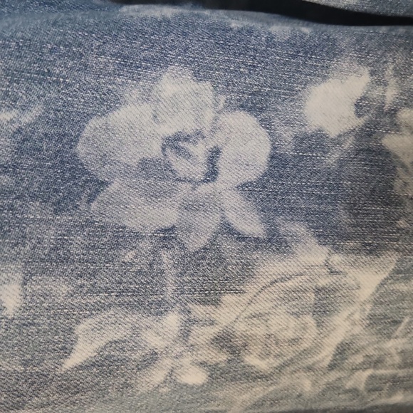 Alice + Olivia Trish Low Rise Baggy Jean - Picture 5 of 6